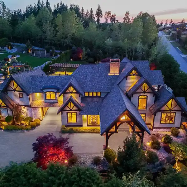 MAGNIFICENT HIGH POINT ESTATES CUSTOM RESIDENCE