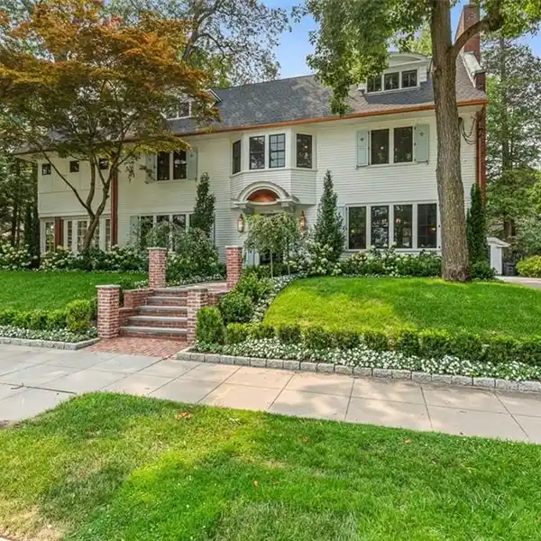 THE WESLEY C. MARTIN HOUSE