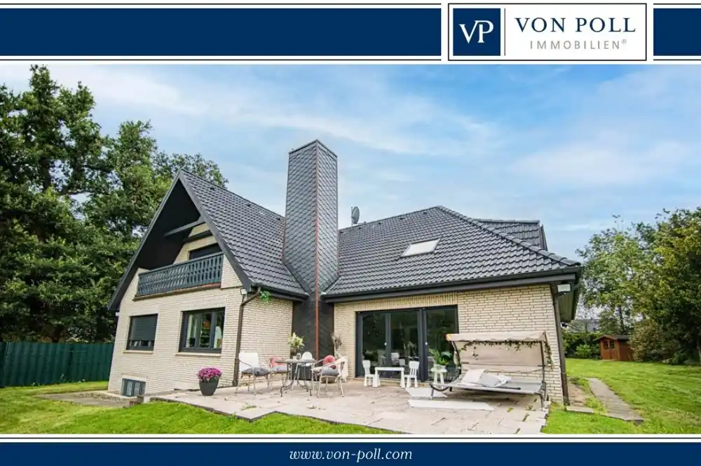 Villa with First-class Design and Park-like Garden in the Countryside