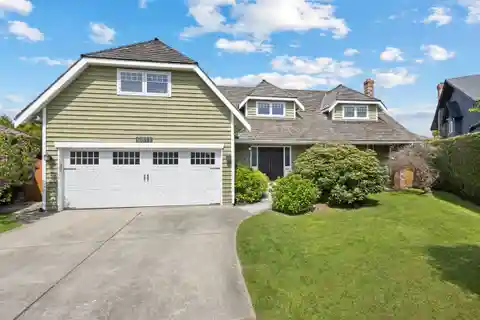 Rare Character Home in Park Lane West