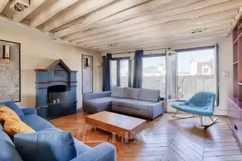 Perfectly Renovated Apartment in Saint Antoine