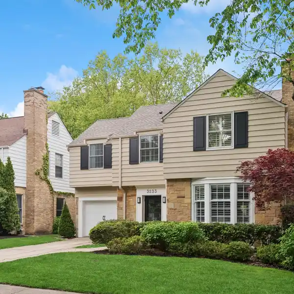 BEAUTIFULLY UPDATED AND MAINTAINED COLONIAL