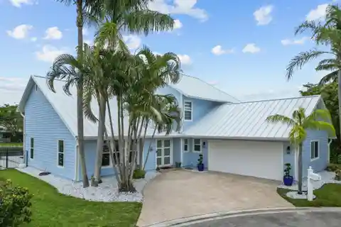 Freshly Designed Vibe in Hobe Sound, a Quaint Fl Beach Town.