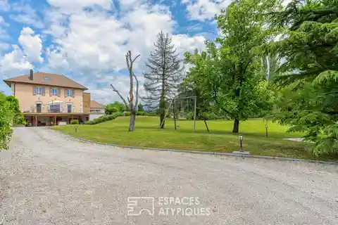 Character Home Full of Contemporary Refinement
