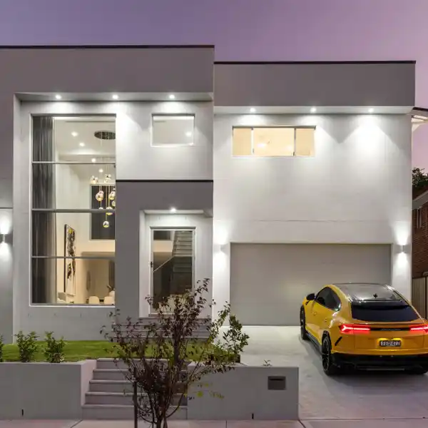 STATEMENT RESIDENCE IN PREMIER LOCATION