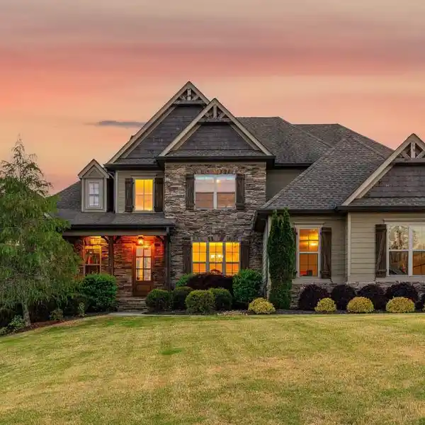 CUSTOM HOME IN THE HEART OF ARBOR SPRINGS