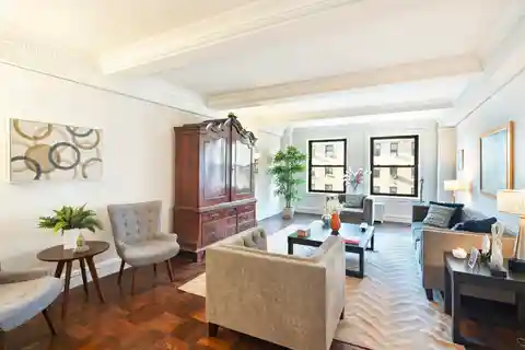 Huge Two Bedroom with Peek River View