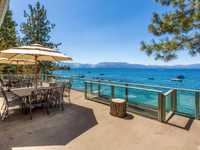 EXCEPCIONAL RESIDENCIA FRENTE AL LAGO EN LA PRESTIGIOSA SKYLAND
