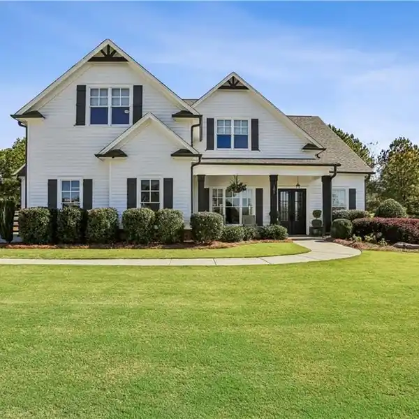 PRESTIGIOUS SOUTHERN LIVING BIRMINGHAM ESTATE