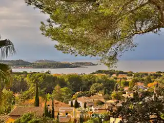 Contemporary Renovation in Dominant Sea-View Position