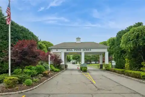 Unique Home in Mill Pond Acres
