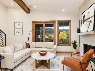 Refined Downtown Living