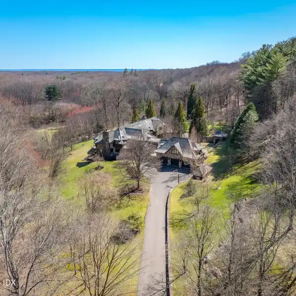 EXTRAORDINARY TEN-ACRE GATED ESTATE