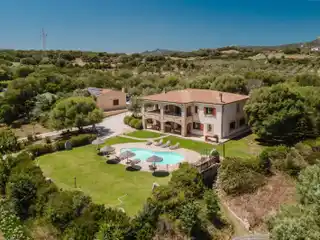 Beautiful Villa with Annex and Pool