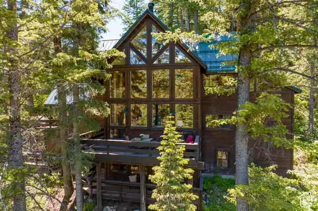 Gorgeous and Tranquil Canyon Cabin
