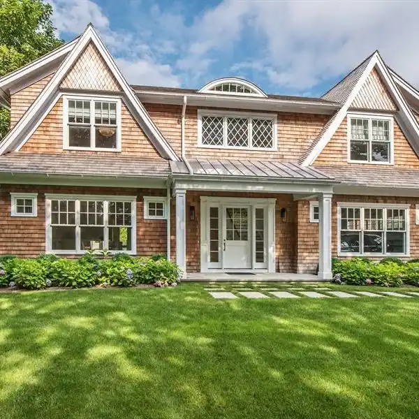 CLASSIC HAMPTON HOME FOR RENT