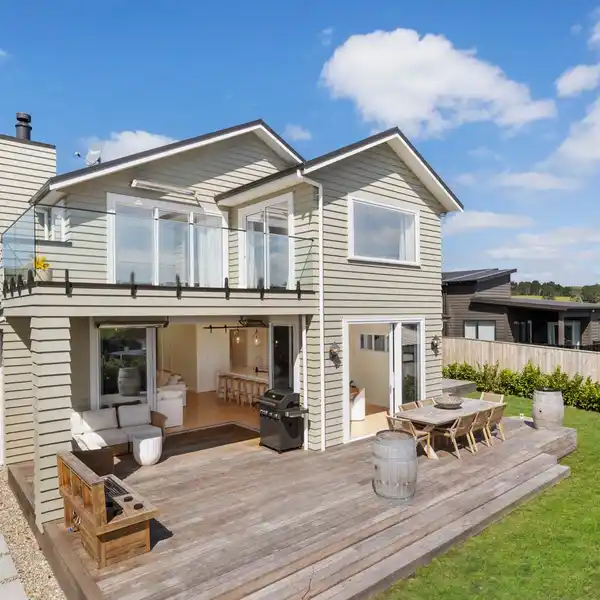 HAMPTON’S-INSPIRED COASTAL MASTERPIECE WITH GULF VIEWS