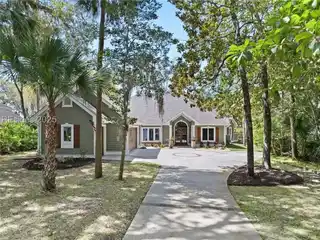 Beautifully Renovated Coastal Cottage