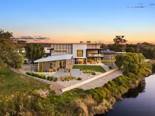 Luxury Coastal-Country Retreat Near Busselton and Dunsborough