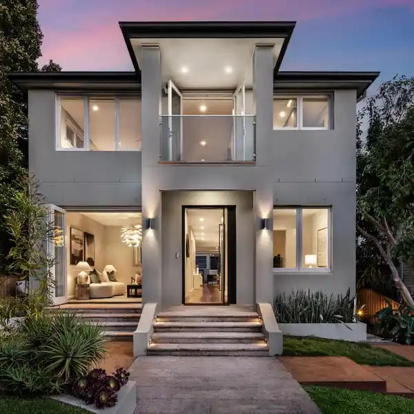 IMPECCABLY PRESENTED HOME WITH WIDE WINDOWS CAPTURING GENEROUS NATURAL LIGHT