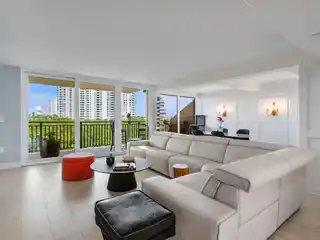 Spacious Fully Renovated Penthouse