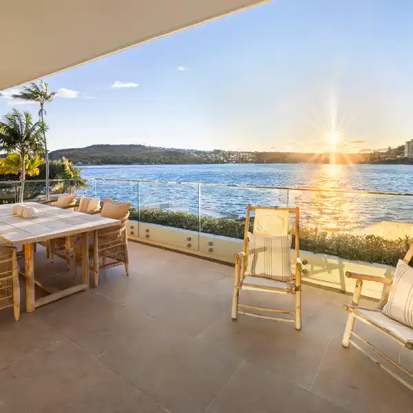 NEWLY RENOVATED FULL-FLOOR WATERFRONT APARTMENT