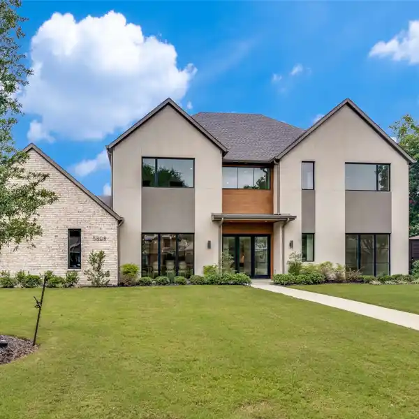 IMPRESSIVE NEW CONSTRUCTION HOME IN MELSHIRE ESTATES