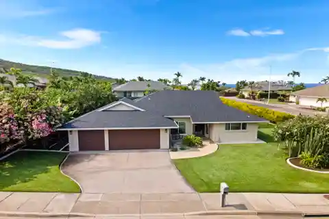 Exceptional Opportunity in Sought-After Alii Heights