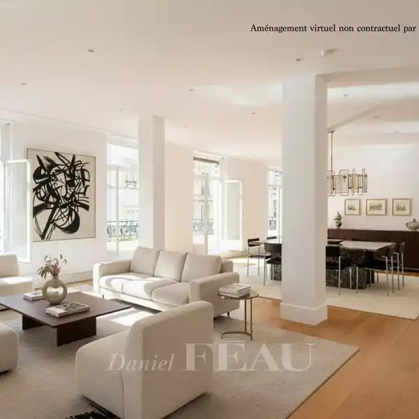 SECOND FLOOR APARTMENT IN A LEGENDARY BUILDING