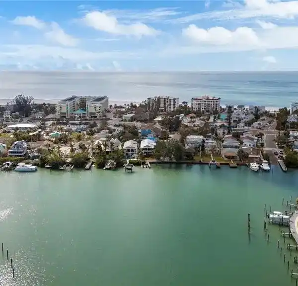 KEY WEST-STYLE COASTAL HOME IN A PROTECTED LAGOON