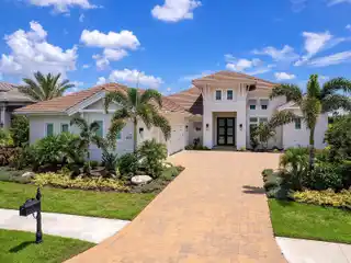 Luxury Lakefront Home with Private Guest Casita