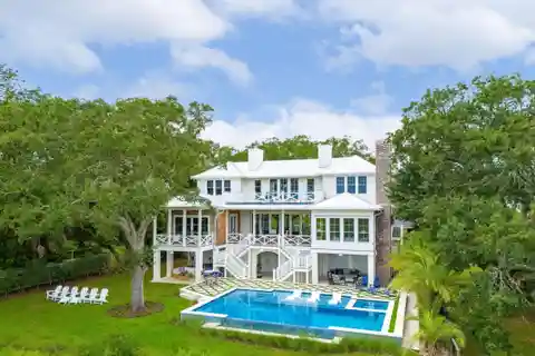 Seven Oaks