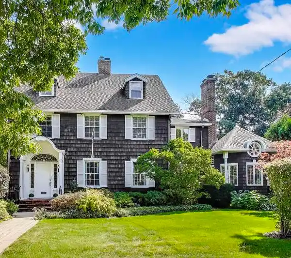 TIMELESS COLONIAL GEM