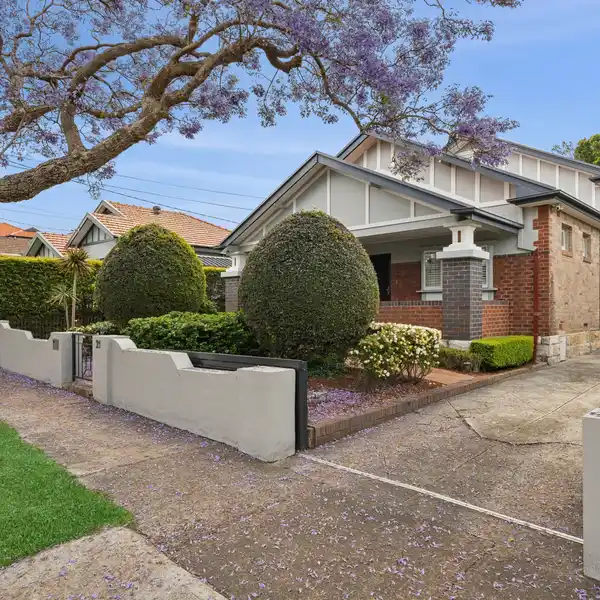 EXQUISITE CHARACTER WITH EFFORTLESS FAMILY APPEAL