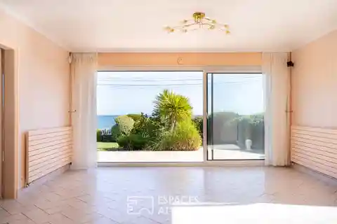 Exceptional Front-Line Property