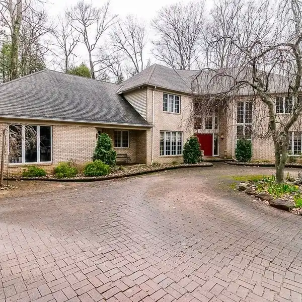 9.5 ACRES - GREAT OPPORTUNITY
