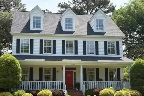 Beautifully Maintained Home in Coveted Edgewater