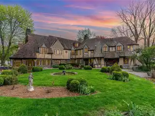 The Wentworth Mansion