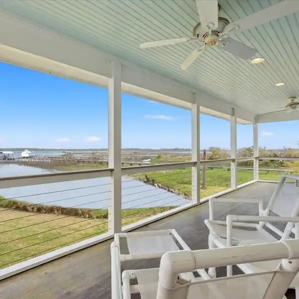 DEEP WATER FOLLY RIVER OASIS