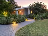 CHARMING THREE BEDROOM HOUSE IN NAPLES PARK