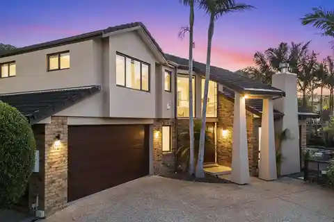 Prestigious Kentigern Park Retreat with Dual Master Suites