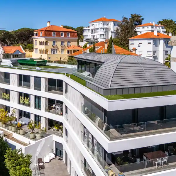 DUPLEX PENTHOUSE IN A UNIQUE BUILDING