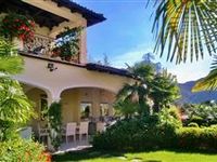 LUXURIOUS VILLA