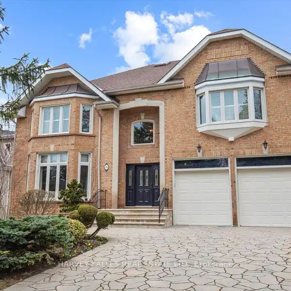 EXCEPTIONAL OPPORTUNITY IN PRESTIGIOUS ST. ANDREW-WINDFIELDS