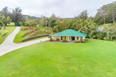 Nine-plus-acre Property in Sought-after Kukuihaele