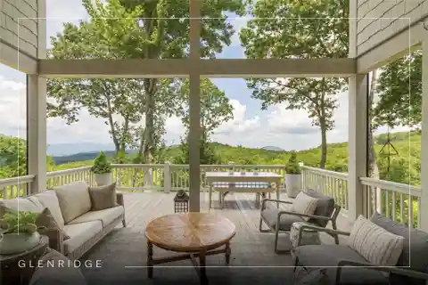 Stunning Mountain Home in Glenridge