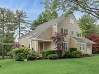 Flawlessly Rebuilt Rosecliff Showstopper with Amenities
