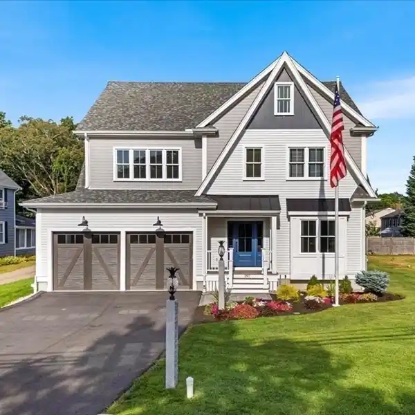 THOUGHTFULLY DESIGNED GEM IN A DESIRABLE LOCATION