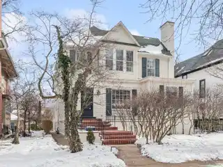 Amazing Victorian-era Home in the Lakeshore Historic District