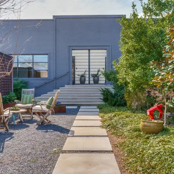 MID-CENTURY WAREHOUSE CONVERSION